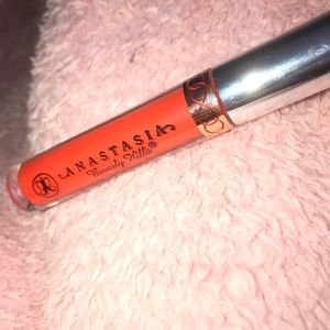 anastasia beverly hills liquid lipstick “spicy”